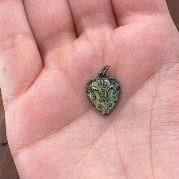 Vintage 925 Sterling Silver Iridescent Enamel Fleur de Lis Puffy Heart Charm - Picture 1 of 3